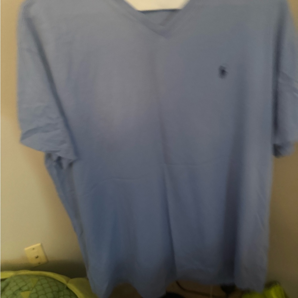 V-neck T-shirt